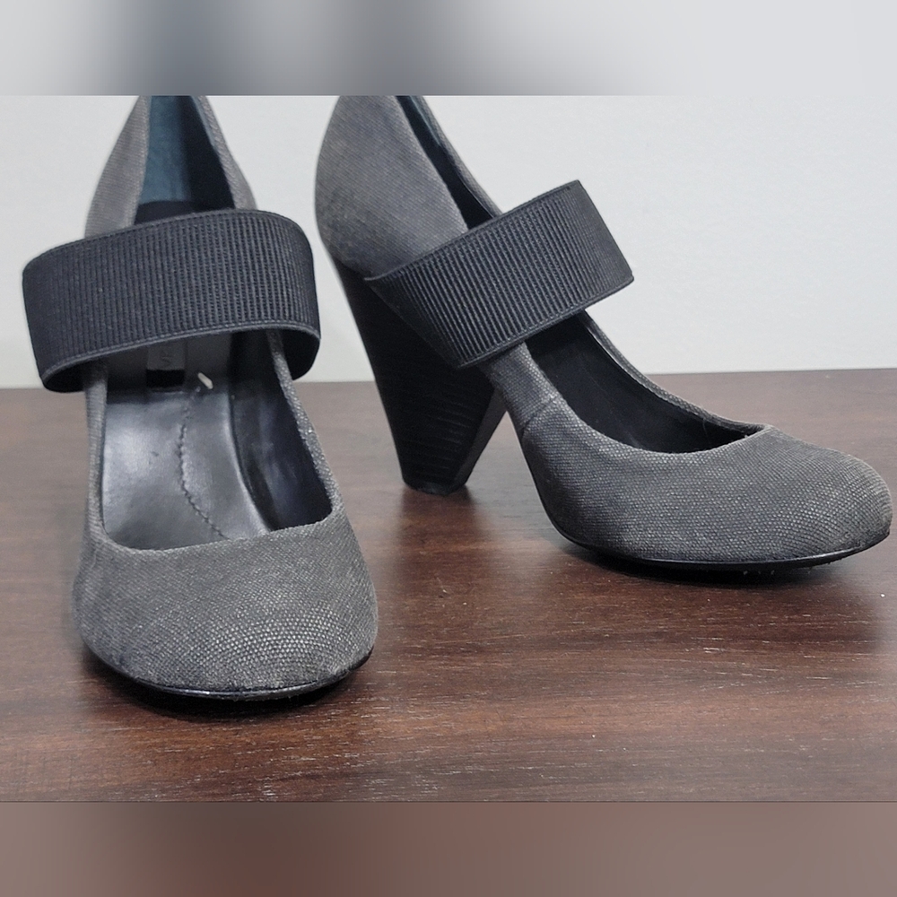 BCBGMAXAZRIA Black/Gray Mary Jane Wedge Block Pumps Women's Size 8B - Picture 14 of 15